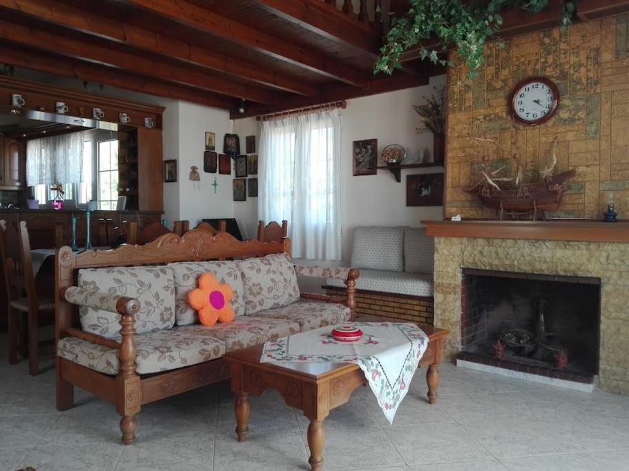 Apartament Pan Family House Fira  Zewnętrze zdjęcie
